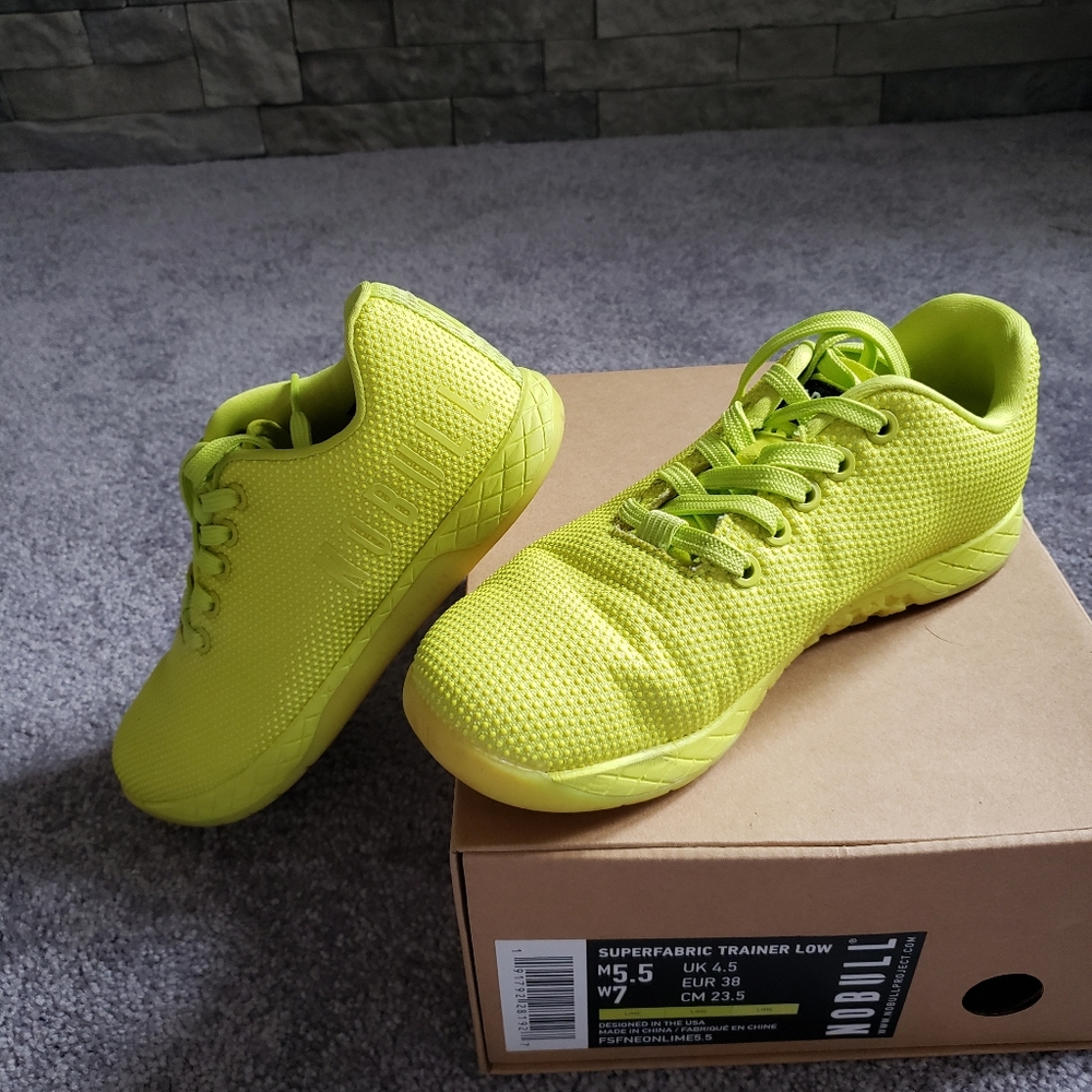 No bull trainers..lime (looks more yellow